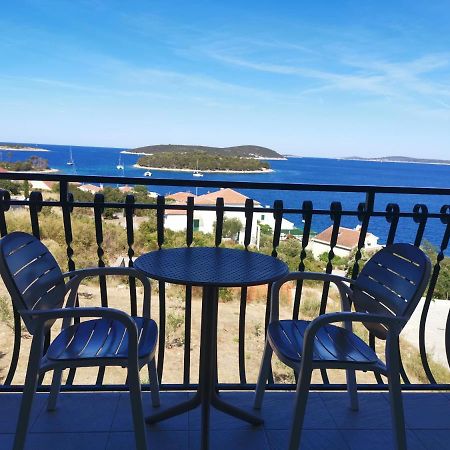 Villa Berg Maslinica Eksteriør billede