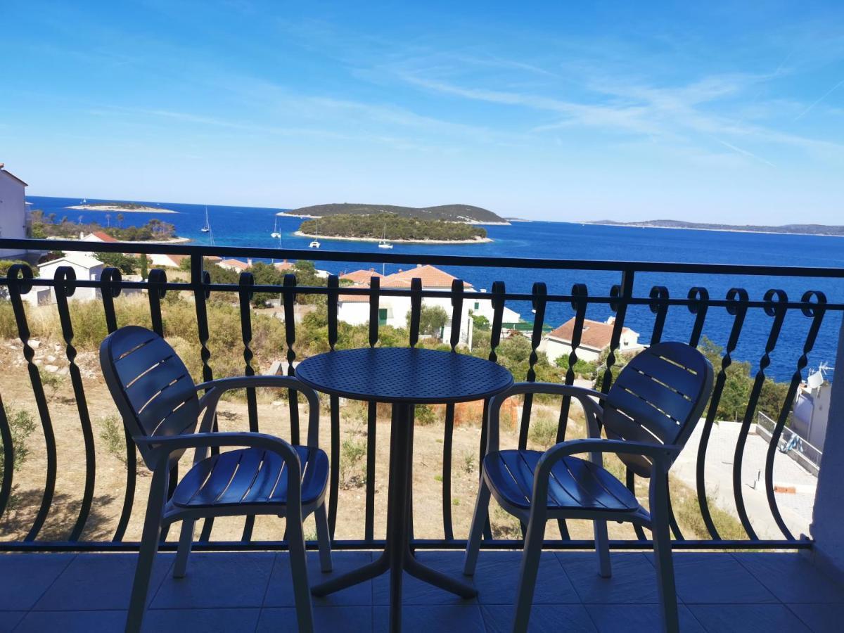 Villa Berg Maslinica Eksteriør billede