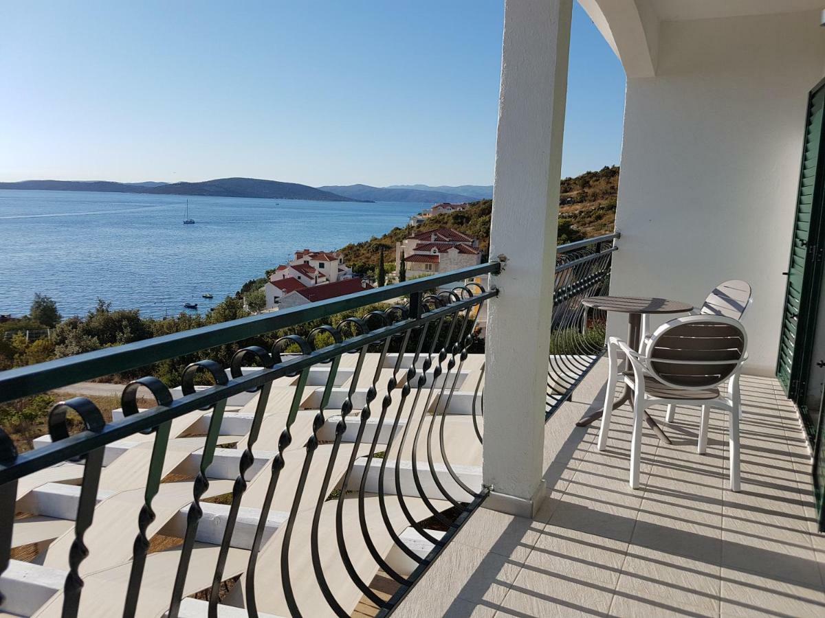Villa Berg Maslinica Eksteriør billede